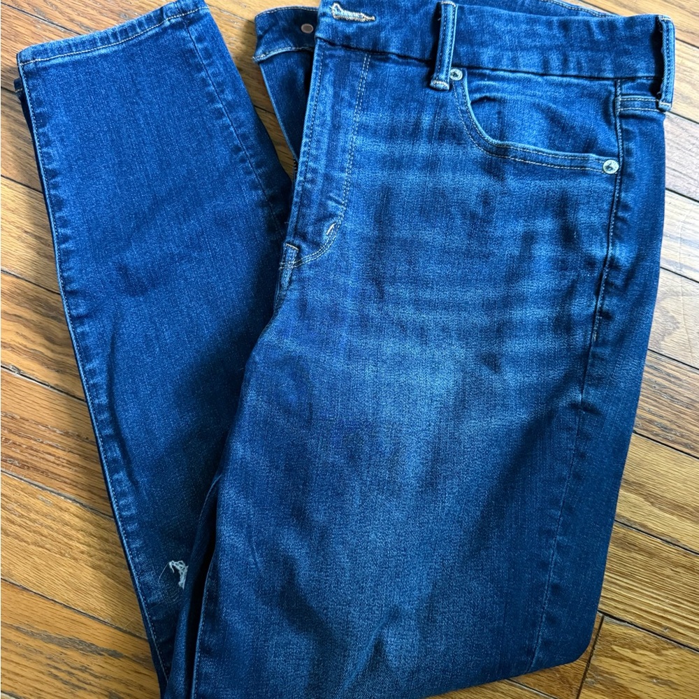 American Eagle Hi rise luxe jeggings 16 short with holes in knees